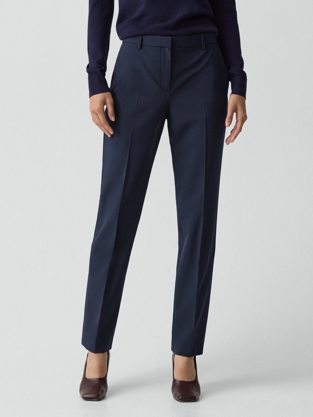 Theory Treeca Cropped Pant in Good Wool Size 6 Navy
